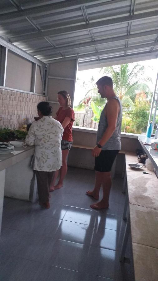 The Daun Puntik Homestay Pemenang Екстериор снимка