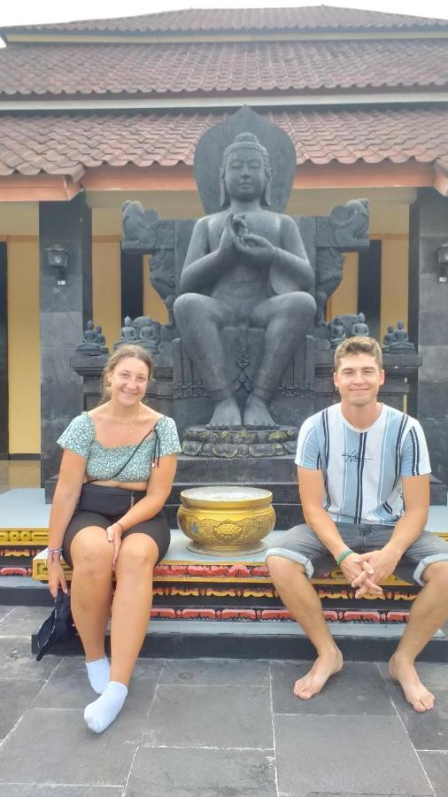 The Daun Puntik Homestay Pemenang Екстериор снимка