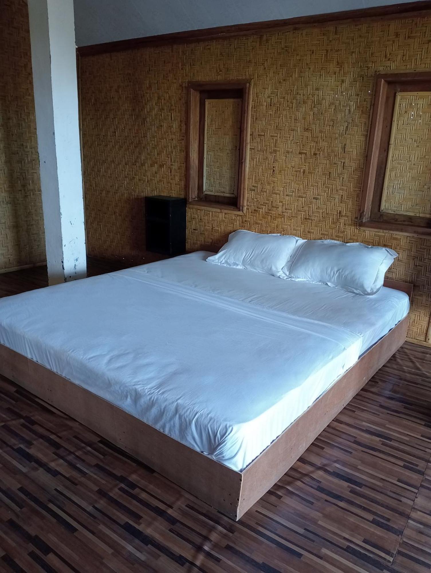 The Daun Puntik Homestay Pemenang Екстериор снимка